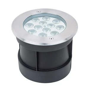 Ip68 veealune basseinivalgus